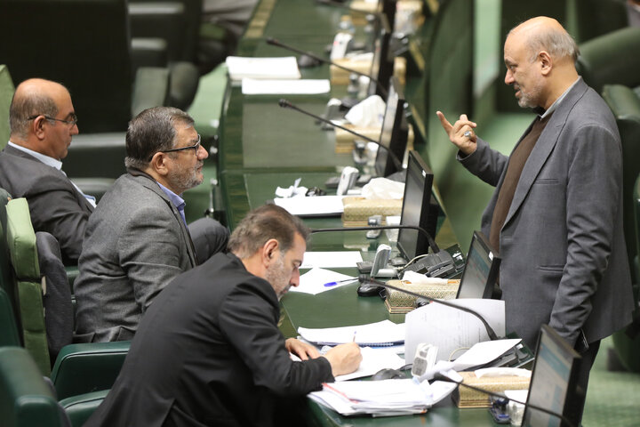 نشست علنی ۳ دی‌ ماه مجلس شورای اسلامی