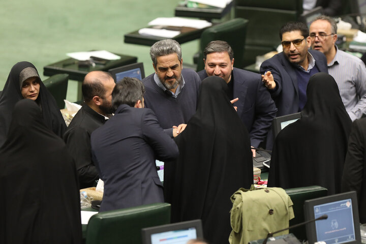 نشست علنی ۳ دی‌ ماه مجلس شورای اسلامی