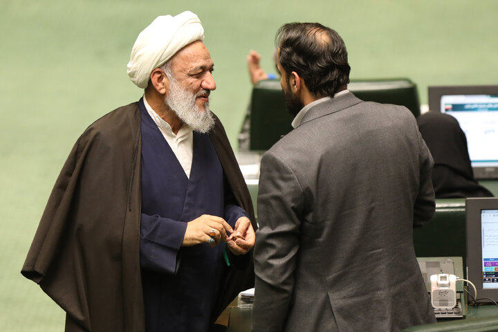 نشست علنی ۳ دی‌ ماه مجلس شورای اسلامی