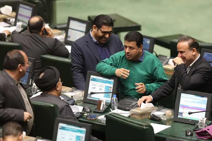 نشست علنی ۳ دی‌ ماه مجلس شورای اسلامی