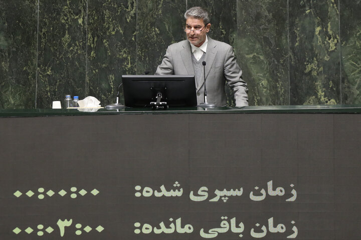 ناطقان میان دستور جلسه علنی ۳ دی ماه مجلس شورای اسلامی