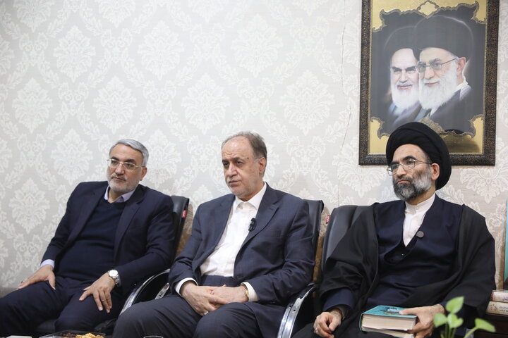 دیدار حاجی بابایی با امام جمعه کاشان و مسئولان کاشان