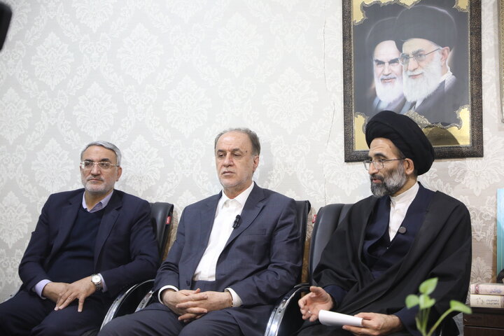 دیدار حاجی بابایی با امام جمعه کاشان و مسئولان کاشان