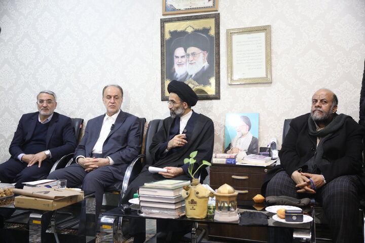 دیدار حاجی بابایی با امام جمعه کاشان و مسئولان کاشان