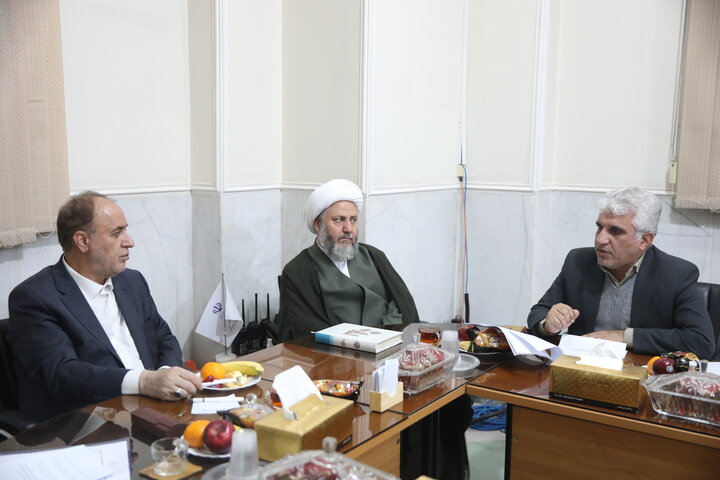 دیدار حاجی بابایی با فرماندار و مسئولان شهرستان آران و بیدگل