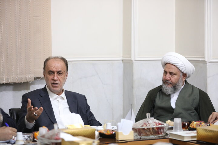 دیدار حاجی بابایی با فرماندار و مسئولان شهرستان آران و بیدگل