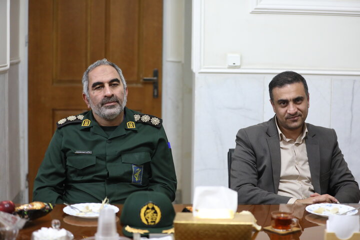 دیدار حاجی بابایی با فرماندار و مسئولان شهرستان آران و بیدگل