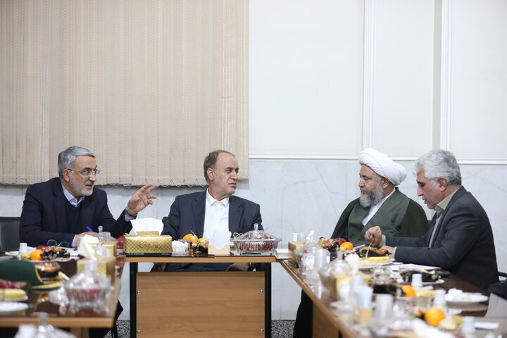 دیدار حاجی بابایی با فرماندار و مسئولان شهرستان آران و بیدگل