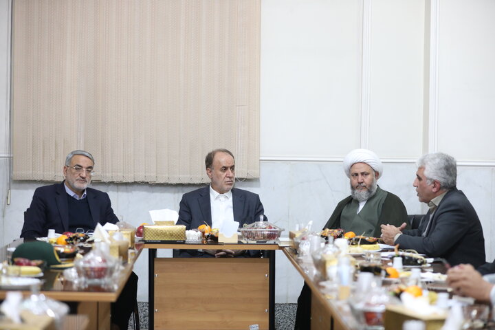 دیدار حاجی بابایی با فرماندار و مسئولان شهرستان آران و بیدگل