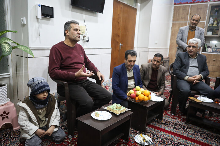 دیدار حاجی بابایی با خانواده شهیدان اربابی در آران و بیدگل