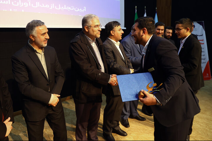 همایش تجلیل از برگزیدگان استان تهران بیست و دومین المپیاد ملی مهارت