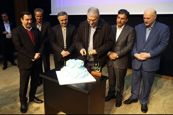 همایش تجلیل از برگزیدگان استان تهران بیست و دومین المپیاد ملی مهارت