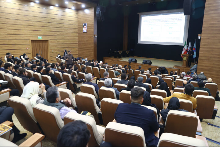 همایش تجلیل از برگزیدگان استان تهران بیست و دومین المپیاد ملی مهارت