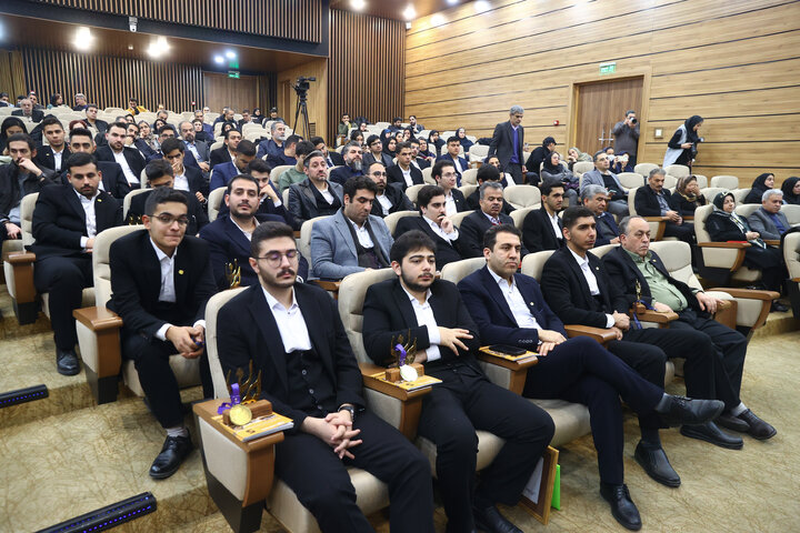 همایش تجلیل از برگزیدگان استان تهران بیست و دومین المپیاد ملی مهارت