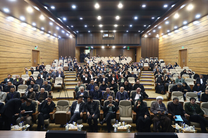 همایش تجلیل از برگزیدگان استان تهران بیست و دومین المپیاد ملی مهارت