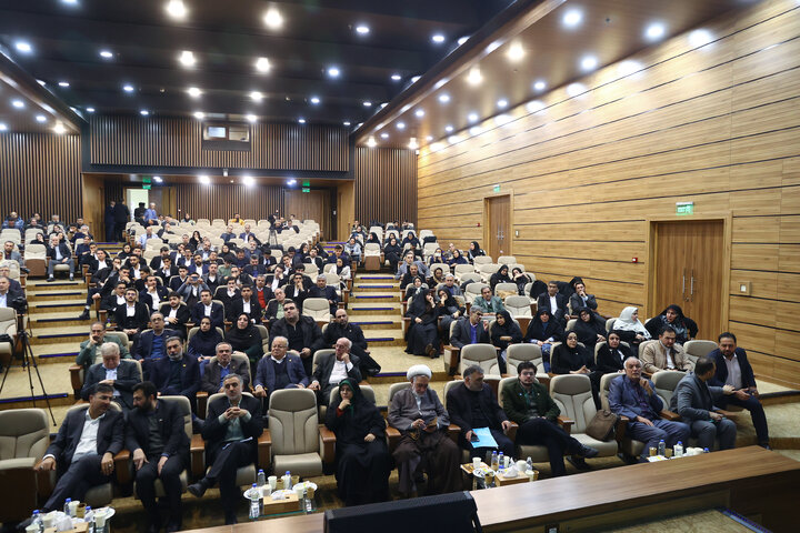 همایش تجلیل از برگزیدگان استان تهران بیست و دومین المپیاد ملی مهارت