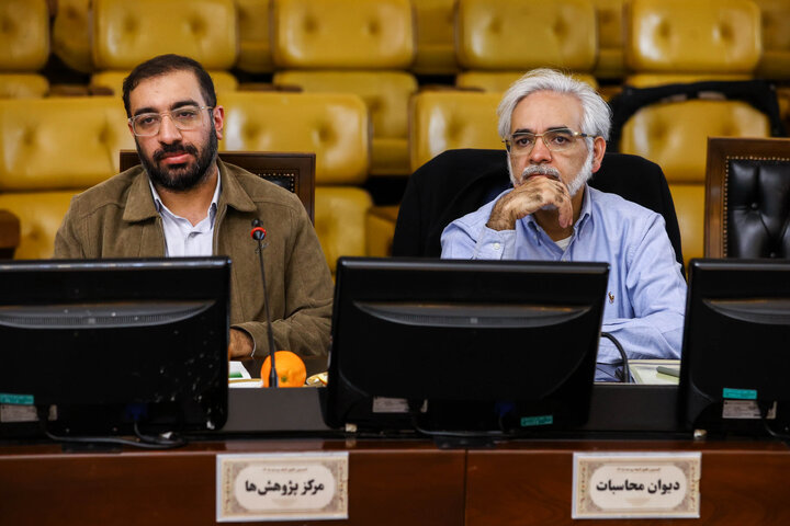 نشست جمعی از اعضای کمیسیون تلفیق لایحه بودجه سال ۱۴۰۵ با دکتر قالیباف رئیس مجلس