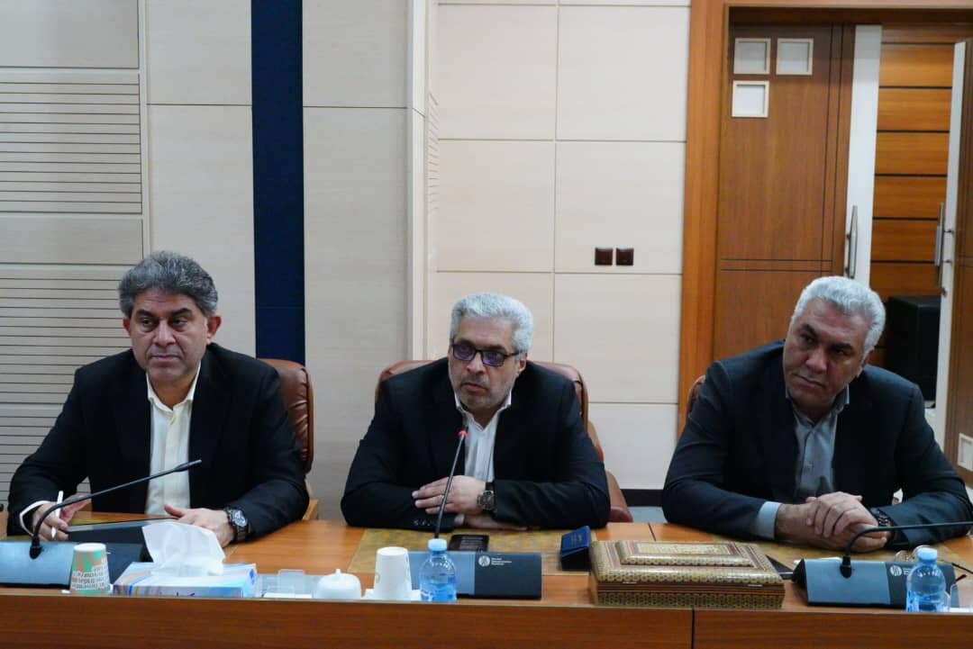 پیگیری مصوبات سفر کمیسیون امنیت ملی به هرمزگان در دیدار نمایندگان مجلس با مسئولان استانی