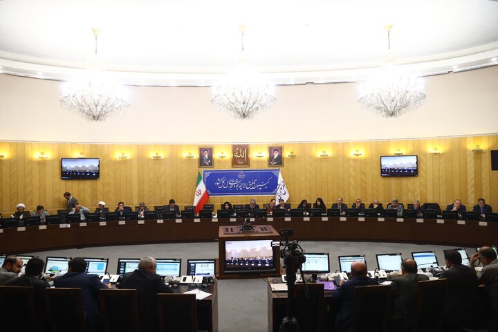 نشست نوبت شنبه شب  ۶ دی ماه ۱۴۰۴ کمیسیون تلفقیق لایحه بودجه ۱۴۰۵ کل کشور