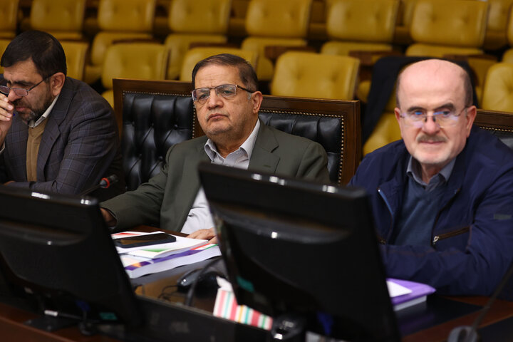 نشست نوبت شنبه شب  ۶ دی ماه ۱۴۰۴ کمیسیون تلفقیق لایحه بودجه ۱۴۰۵ کل کشور