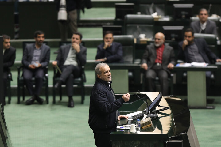 نشست علنی یکشنبه 7 دی ماه مجلس شورای اسلامی