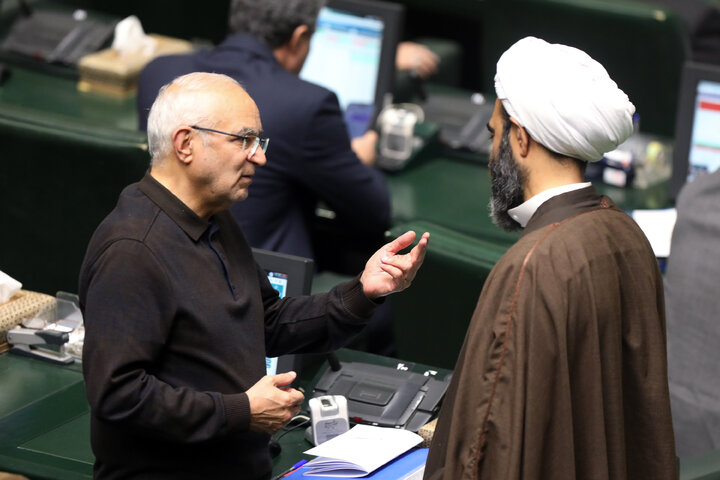 نشست علنی یکشنبه 7 دی ماه مجلس شورای اسلامی