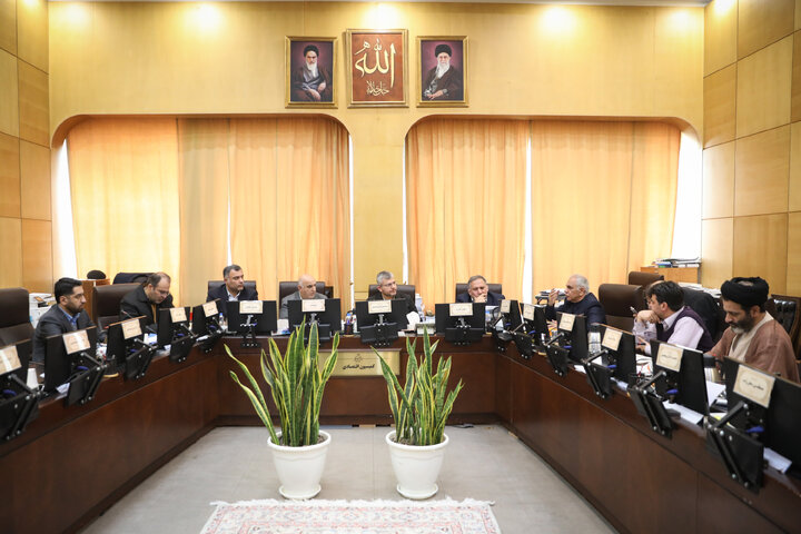 دیدار اعضای گروه دوستی پارلمانی ایران و روسیه با رئیس اتاق بازرگانی مشترک ایران و روسیه