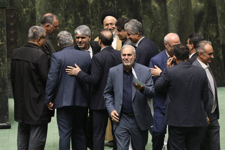 ناطقان میان دستور نشست علنی 7 دی ماه مجلس شورای اسلامی