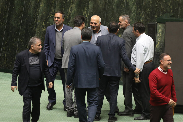 ناطقان میان دستور نشست علنی 7 دی ماه مجلس شورای اسلامی