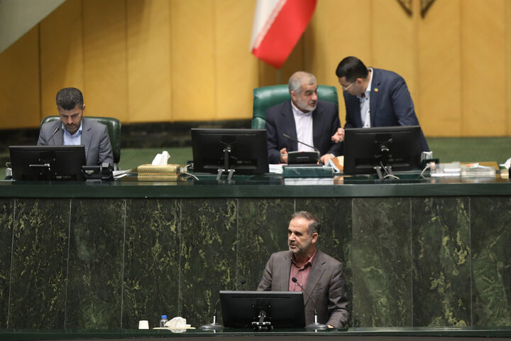 ناطقان میان دستور نشست علنی 7 دی ماه مجلس شورای اسلامی