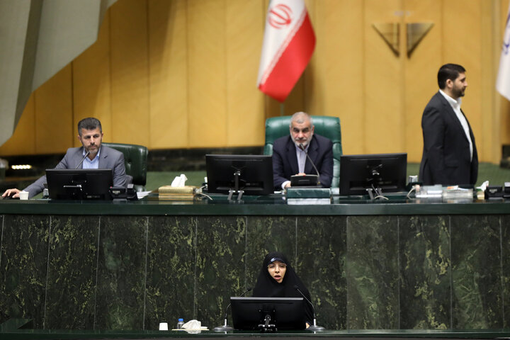 ناطقان میان دستور نشست علنی 7 دی ماه مجلس شورای اسلامی