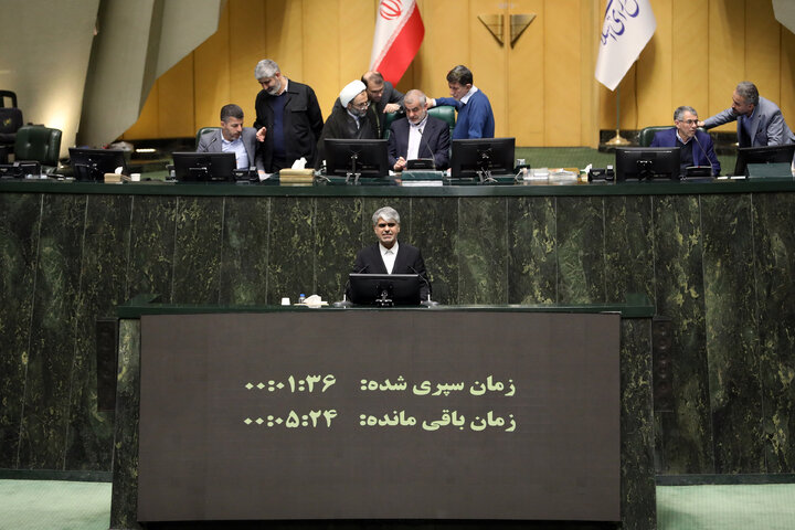 ناطقان میان دستور نشست علنی 7 دی ماه مجلس شورای اسلامی