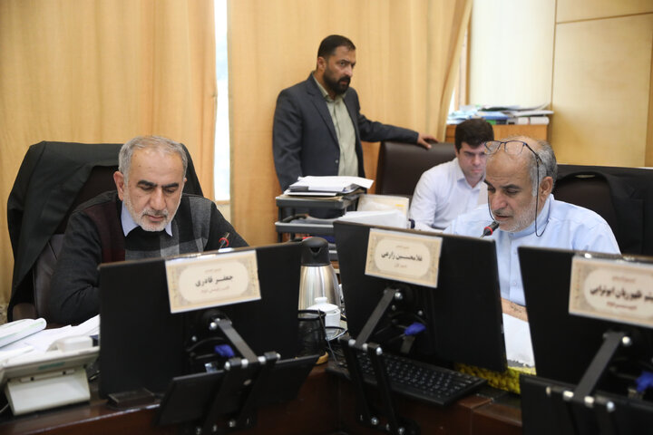 نشست 7 دی کمیسیون اقتصادی