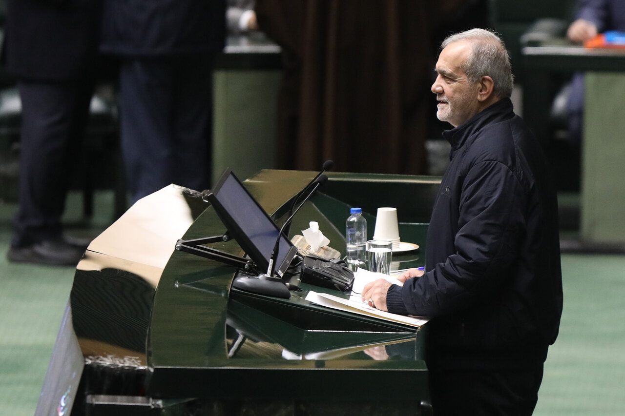 بودجه ۱۴۰۵ بدون کسری بسته شده است/ مرحله سوم متناسب‌سازی حقوق بازنشستگان اجرا خواهد شد/تلاش دولت برای بیشترین صرفه‌جویی و انضباط مالی در درون خود