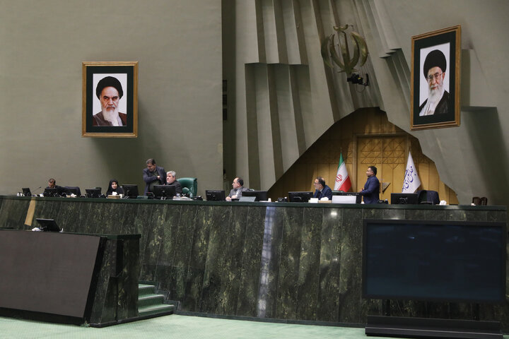 نشست نوبت صبح دوشنبه 8 دی ماه کمیسیون تلفیق لایحه بودجه 1405 کل کشور