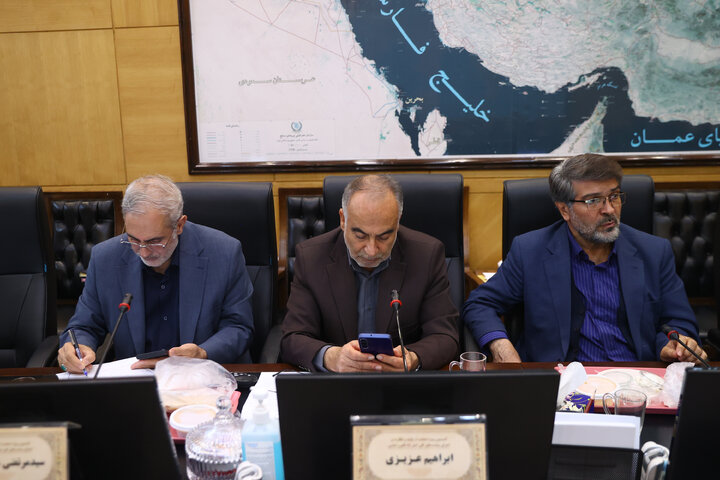 نشست سه شنبه 9 دی ماه هم اندیشی اجرای سیاست های کلی مقام معظم رهبری