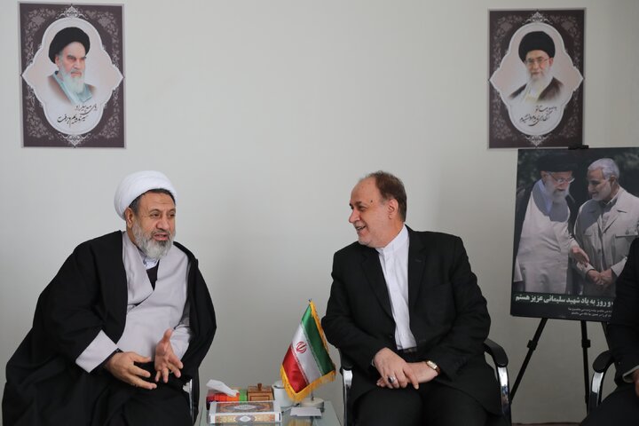 دیدار حاجی بابایی با نماینده ولی فقیه استان کرمان