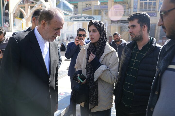 حضور حاج بابایی بر سر مزار شهید حاج قاسم سلیمانی