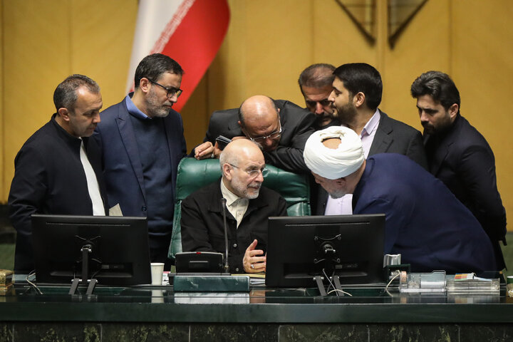 نشست علنی 9 دی ماه مجلس شورای اسلامی