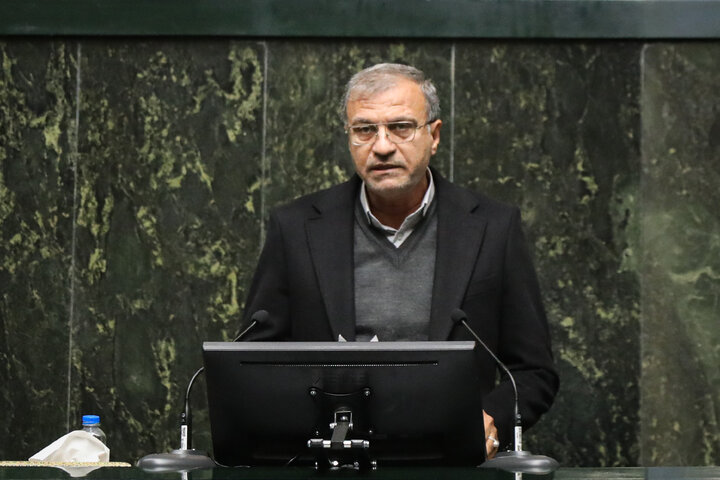 ناطقان میان دستور جلسه علنی ۹ دی ماه مجلس