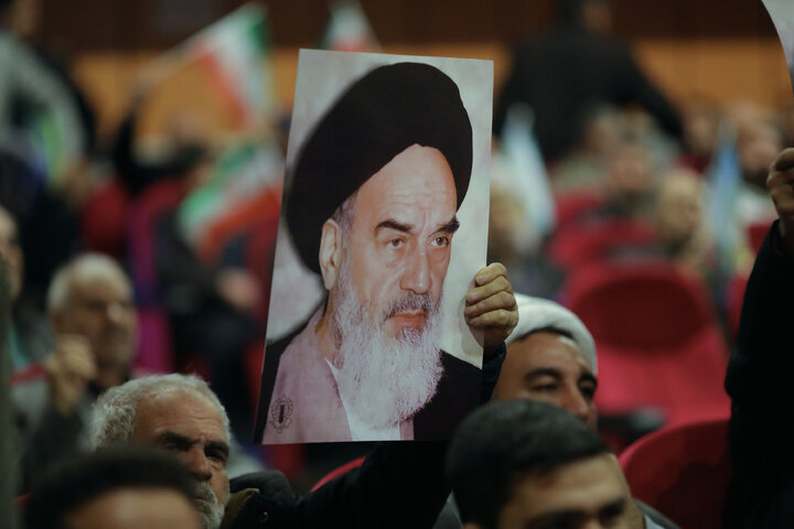 حضور نیکزاد نایب رئیس مجلس در همایش یوم الله 9 دی شهرستان کبودراهنگ