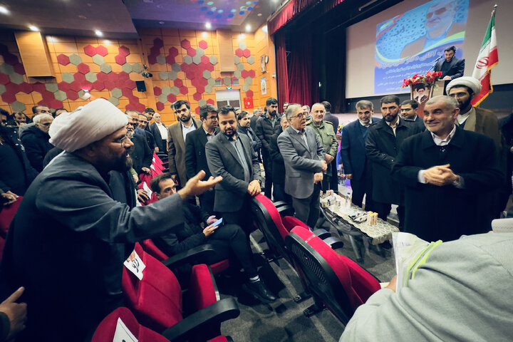 حضور نیکزاد نایب رئیس مجلس در همایش یوم الله 9 دی شهرستان کبودراهنگ