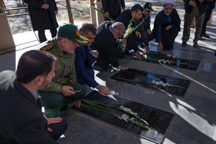 حضور نیکزاد نایب رئیس مجلس در همایش یوم الله 9 دی شهرستان کبودراهنگ