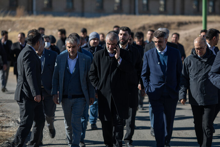 بازدید نیکزاد از طرح اصلاح سامانه خنک کن و بهینه سازی مصرف آب در نیروگاه ها