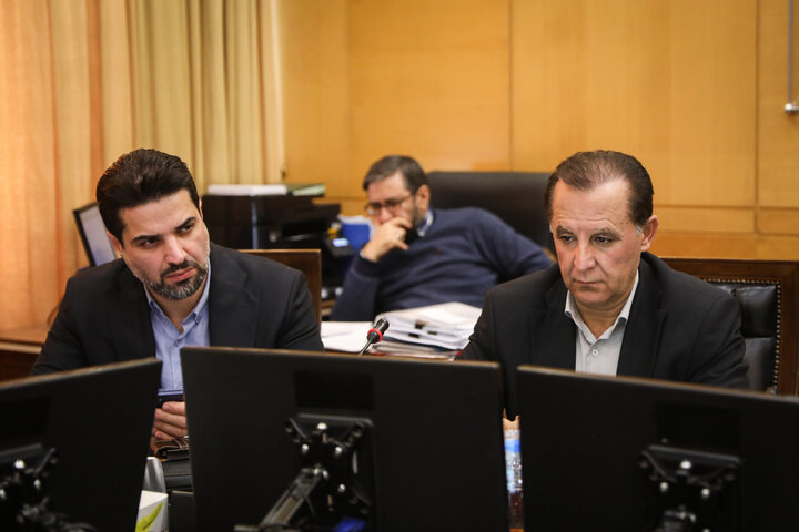 نشست کمیسیون عمران مجلس با حضور وزیر نفت