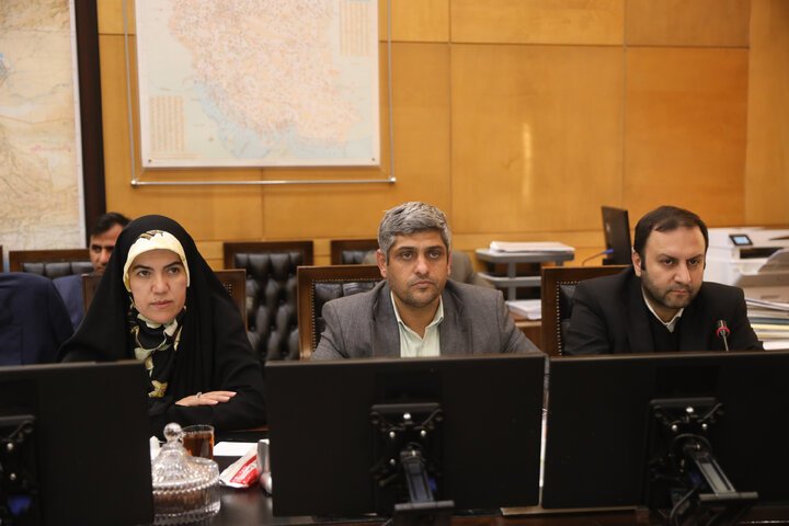 نشست کمیسیون عمران مجلس با حضور وزیر نفت