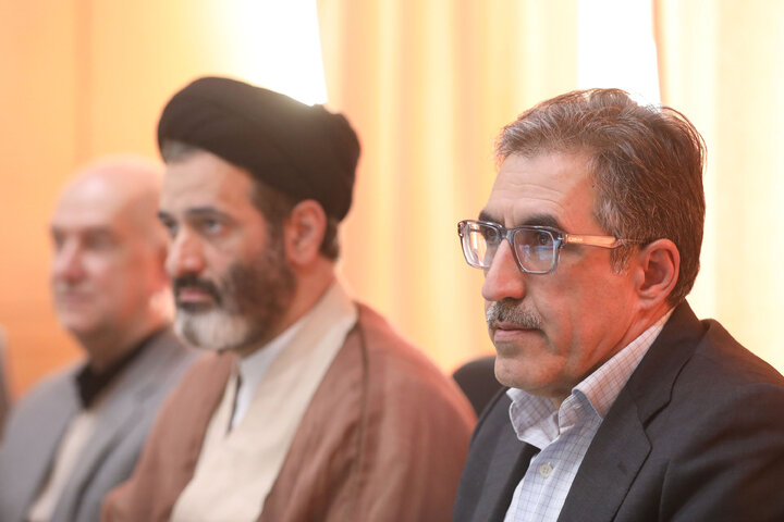 نشست سه شنبه 9 دی ماه کمیسیون صنایع و معادن مجلس