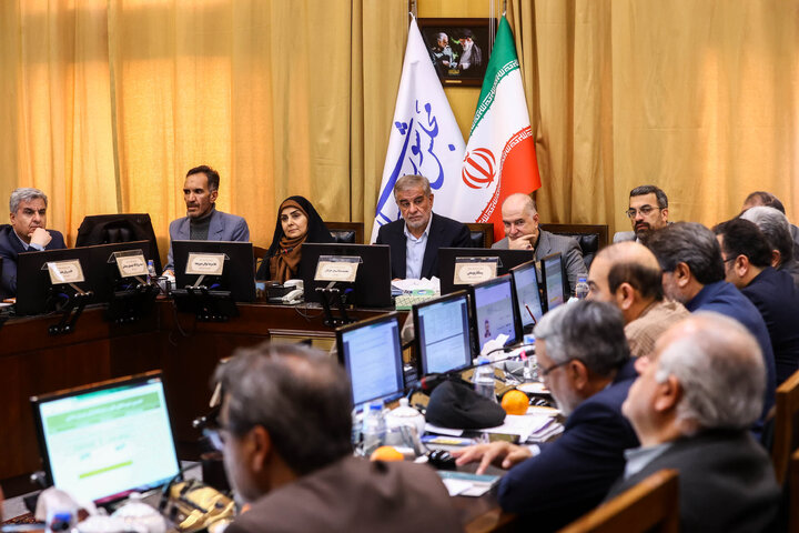 نشست سه شنبه ۹ دی ماه کمیسیون شوراهای مجلس با حضور وزیر راه و شهرسازی