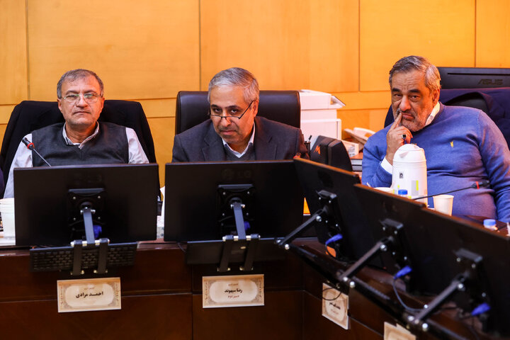 نشست سه شنبه ۹ دی ماه کمیسیون انرژی با حضور وزیر نفت