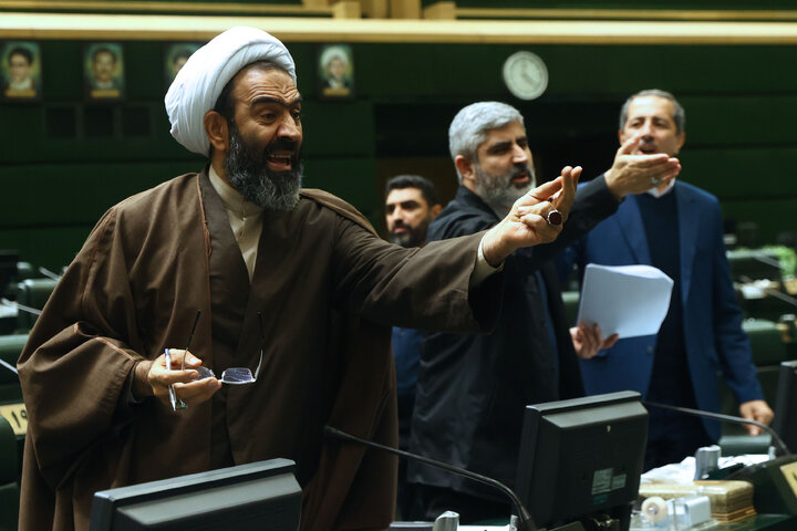 نشست نوبت عصر9 دی ماه ۱۴۰۴ کمیسیون تلفیق لایحه بودجه ۱۴۰۵ کل کشور